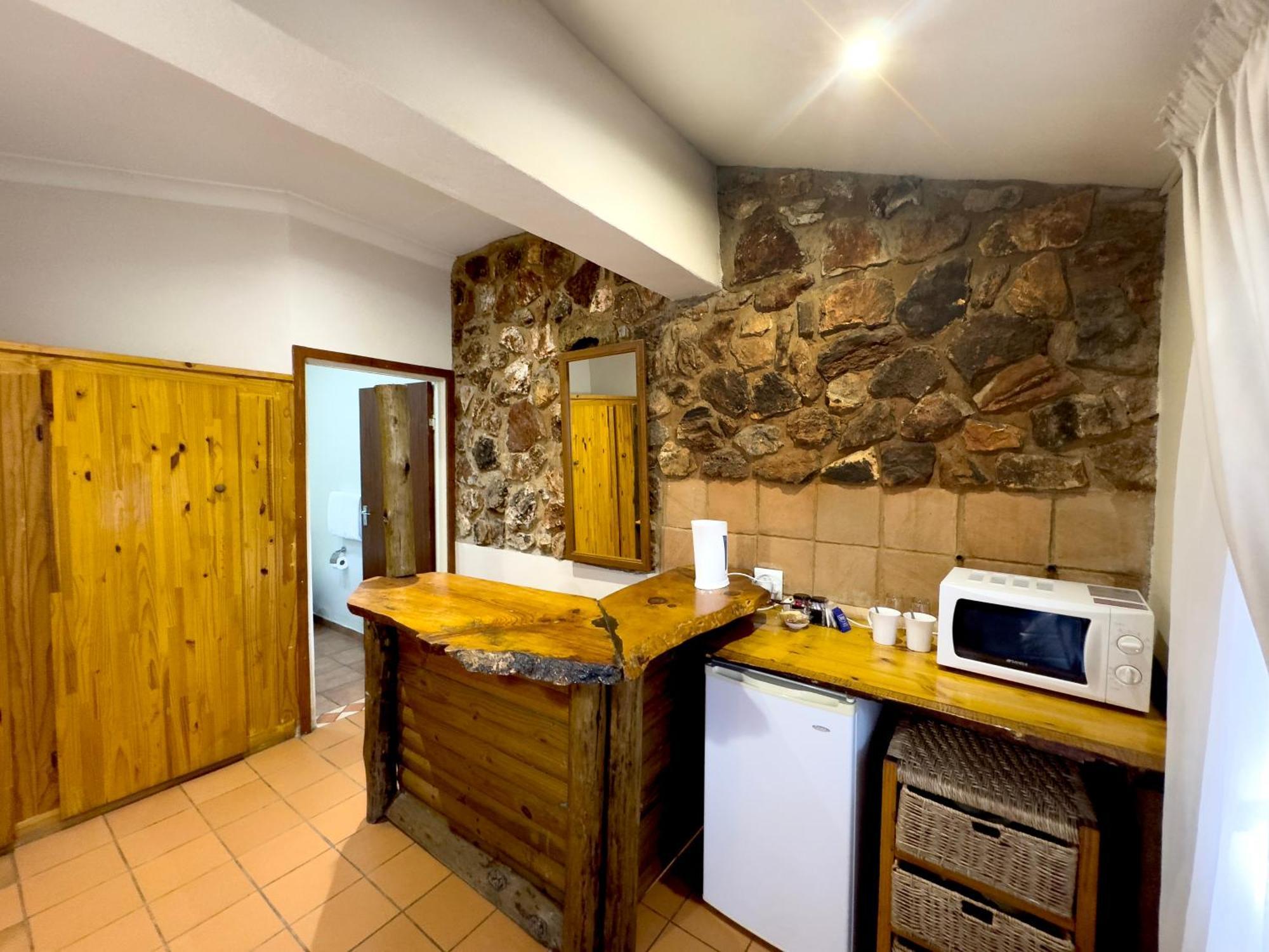 Guest house And *